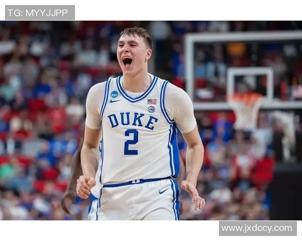 弗拉格：拇指只是轻微扭伤不严重，现在能做的就是继续努力